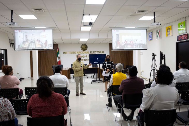 La Jornada Maya Campeche Jairo Maga A M S De Mil Campechanos